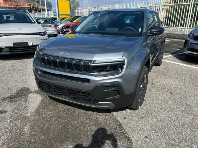 Nuova Jeep Avenger Longitude 100 CV (73 kW) 2025 Grigio SUV