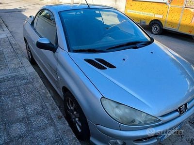Usata Peugeot 206 CC 109 CV (80 kW) 2005 Cabrio