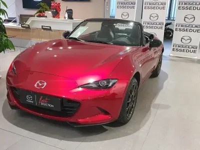Nuova Mazda MX5 132 CV (97 kW) 2025 Soul red crystal Cabrio
