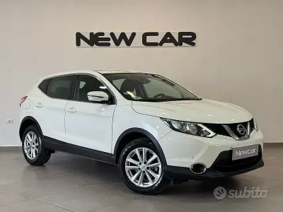 Usata Nissan Qashqai Tekna 110 CV (80 kW) 2015 Bianco SUV