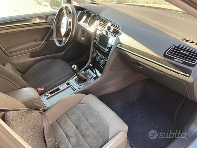Usata VW Golf VII Highline 110 CV (80 kW) 2016 Grigio Berlina