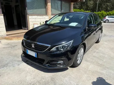 Usata Peugeot 308 Business-Line 131 CV (96 kW) 2021 Nero Berlina