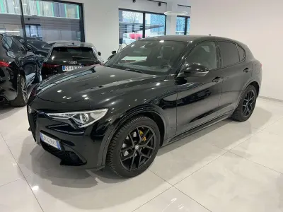 Usata Alfa Romeo Stelvio Veloce 209 CV (153 kW) 2020 Nero SUV