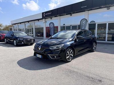 Usata Renault Mégane IV Bose Edition 131 CV (96 kW) 2016 Nero Utilitaria