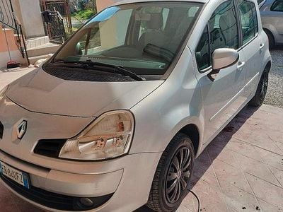 Usata Renault Modus 75 CV (55 kW) 2010 Grigio Monovolume