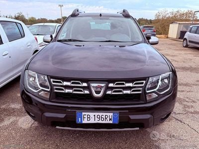 Usata Dacia Duster Lauréate 110 CV (80 kW) 2016 Nero SUV