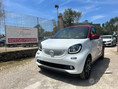 Usata Smart ForFour Passion 71 CV (52 kW) 2016 Bianco Utilitaria