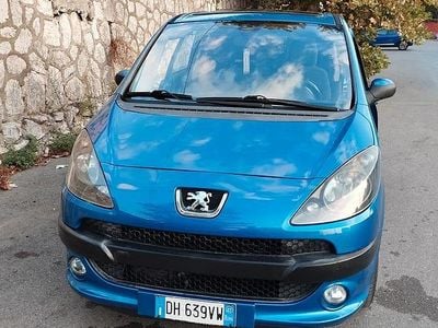 Usata Peugeot 1007 2007 Blu Monovolume