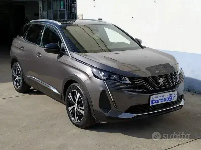 Käytetty Peugeot 3008 GT 131 HP (96 kW) 2023 Harmaa Katumaasturi