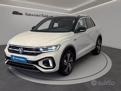 Usata VW T-Roc R-line 150 CV (110 kW) 2023 Grigio SUV