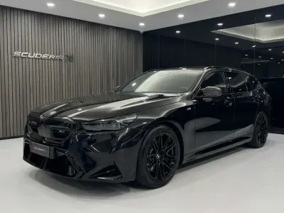 Usata BMW M5 585 CV (430 kW) 2025 Black sapphire Station wagon