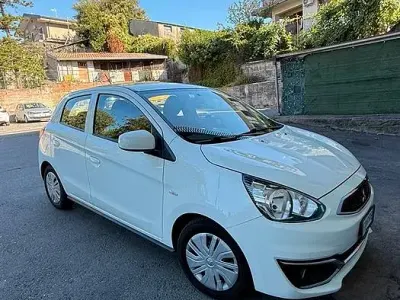Usata Mitsubishi Space Star 71 CV (52 kW) 2018 Bianco Utilitaria
