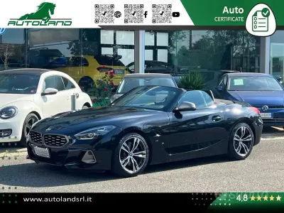 Usata BMW Z4 M Sport 340 CV (250 kW) 2024 Black sapphire Cabrio