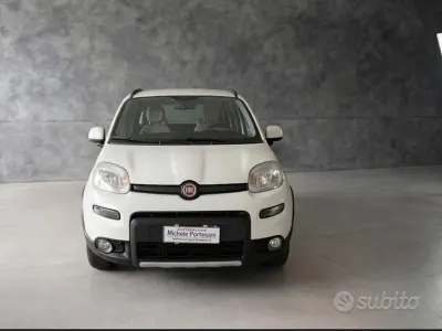 Usado Fiat Panda 4x4 S 85 HP (62 kW) 2016 Branco Citadino