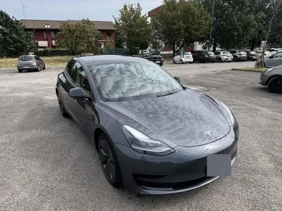Usata Tesla Model 3 Standard Range 88 kW (120 CV) 2023 Berlina