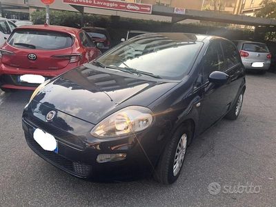 Usata Fiat Punto 69 CV (50 kW) 2017 Nero Utilitaria