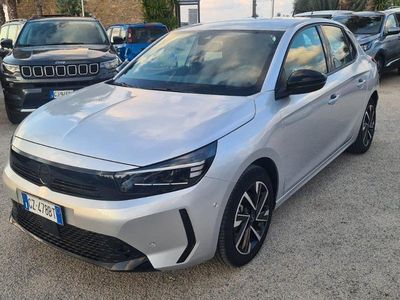 Usata Opel Corsa 100 CV (73 kW) 2025 Grigio Utilitaria