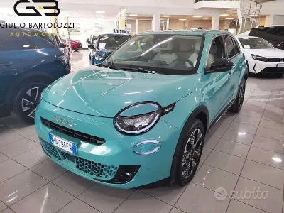 Usata Fiat 600 La Prima 145 CV (106 kW) 2025 Verde SUV