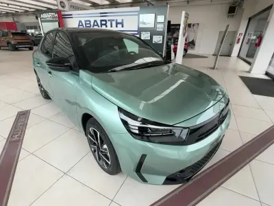 Ny Opel Corsa 101 HK (74 kW) 2025 Grön Sedan