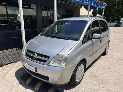 Usata Opel Meriva Enjoy 101 CV (74 kW) 2003 Grigio Monovolume