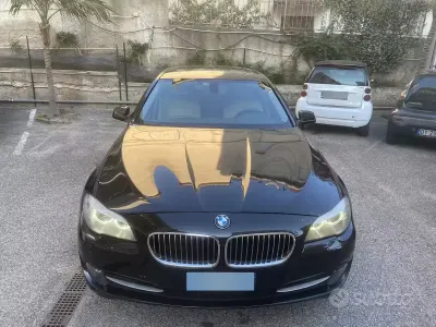 Usata BMW 530 Efficient Dynamics 258 CV (189 kW) 2011 Nero Station wagon