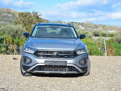 Usata VW T-Roc Life 150 CV (110 kW) 2024 Grigio SUV