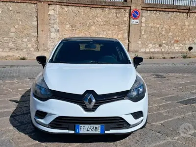 Second-hand Renault Clio IV Intens 75 CP (55 kW) 2016 Alb Berlinǎ