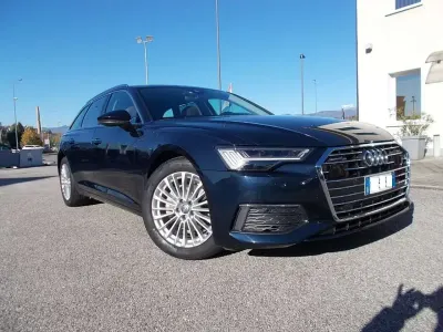 Usata Audi A6 Sport 204 CV (150 kW) 2020 Blu notte Station wagon