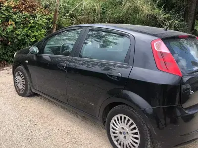 Usata Fiat Grande Punto 75 CV (55 kW) 2007 Nero Utilitaria