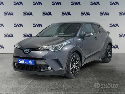 Usata Toyota C-HR Lounge 122 CV (89 kW) 2017 Grigio SUV
