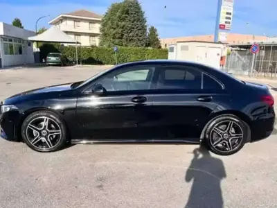 Usata Mercedes A180 Premium 116 CV (85 kW) 2021 Nero Berlina