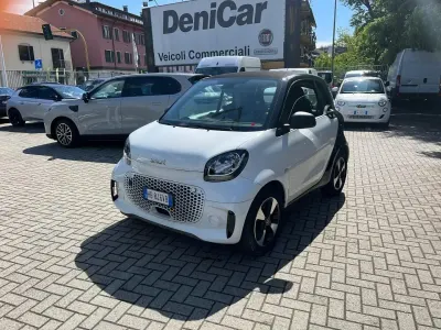 Usata Smart ForTwo Electric Drive Passion 60 kW (82 CV) 2021 Bianco
