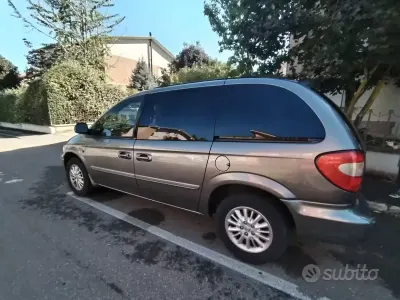 Usata Chrysler Voyager 150 CV (110 kW) 2006 Monovolume