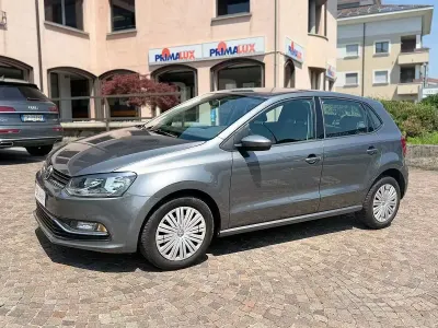 Usata VW Polo Comfortline 90 CV (66 kW) 2016 Grigio Berlina