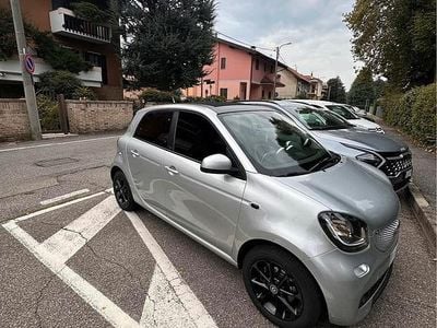 Usata Smart ForFour Prime 71 CV (52 kW) 2015 Grigio Utilitaria