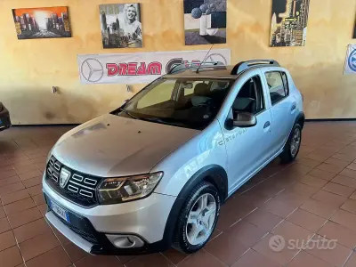 Brugt Dacia Sandero Stepway 90 HK (66 kW) 2016 Grå Sedan
