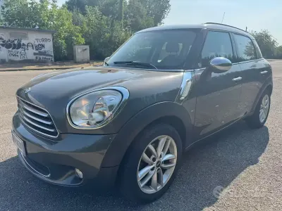 Usata Mini Cooper Countryman 111 CV (81 kW) 2012 Marrone SUV
