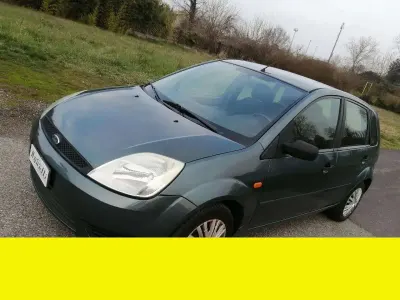 Usata Ford Fiesta 75 CV (55 kW) 2003 Other Utilitaria