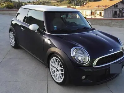 Usata Mini Cooper 120 CV (88 kW) 2006 Blu Utilitaria