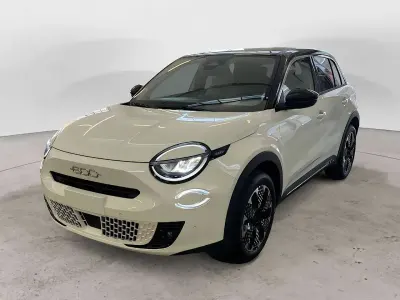 Nuova Fiat 600 La Prima 101 CV (74 kW) 2026 Bianco SUV