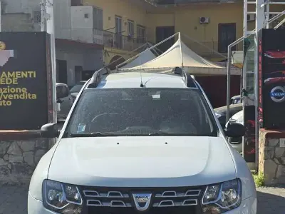 Usata Dacia Duster Lauréate 105 CV (77 kW) 2013 Other SUV