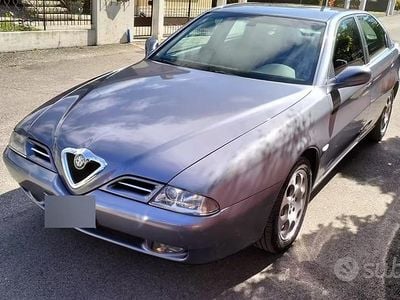 Usata Alfa Romeo 166 205 CV (150 kW) 2000 Grigio Berlina