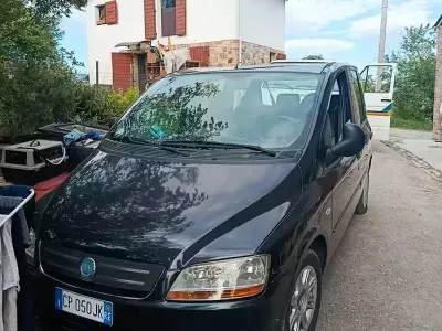 Usata Fiat Multipla 103 CV (75 kW) 2004 Nero Monovolume