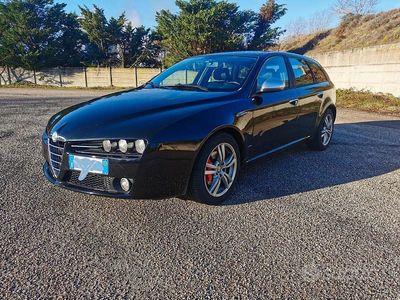 Nero Usata 2011 Alfa Romeo 159 Station wagon | 2700 € (Buon prezzo)
