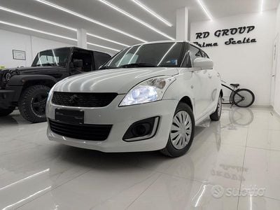 Usata Suzuki Swift 94 CV (69 kW) 2015 Bianco Utilitaria