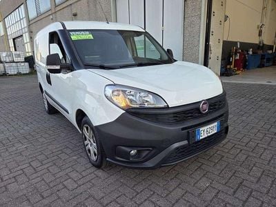 Usata Fiat Doblò Active 90 CV (66 kW) 2015 Bianco Monovolume