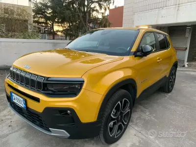 Usata Jeep Avenger 61 kW (84 CV) 2024 Giallo SUV