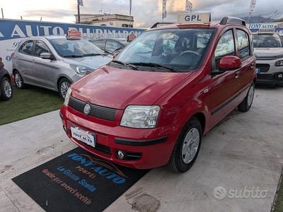 Usata Fiat Panda Classica 69 CV (50 kW) 2012 Rosso Utilitaria