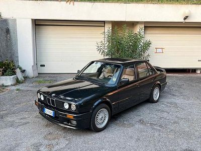 Usata BMW 325 Efficient Dynamics 171 CV (125 kW) 1988 Nero Berlina