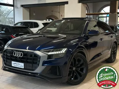 Usata Audi Q8 S-Line 285 CV (209 kW) 2021 Blu SUV